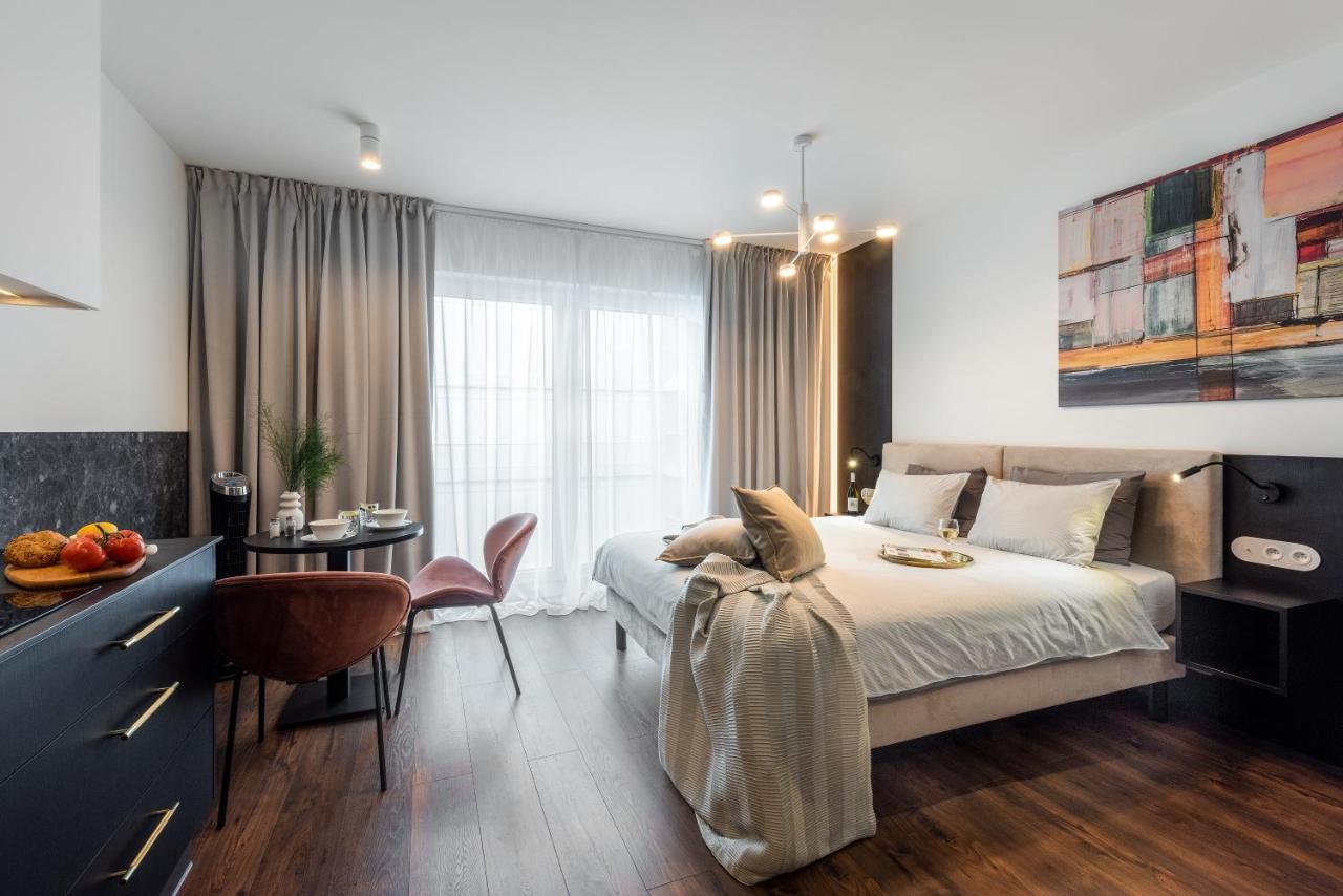 Apartamenty-Wroc Ksiecia Witolda By The River Wroclaw Luaran gambar